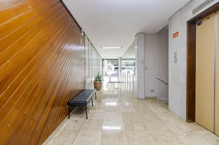 Prédio Inteiro com 45 Quartos à venda, 1900m² no Centro, Curitiba