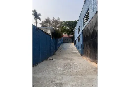 Galpão / Depósito / Armazém para alugar, 594m² no Jardim Marilu, Carapicuíba