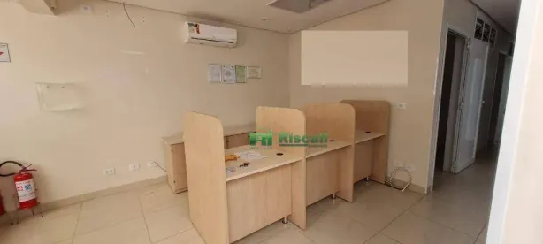 Casa Comercial para venda ou aluguel, 199m² no Parque Santos Dumont, Taboão da Serra