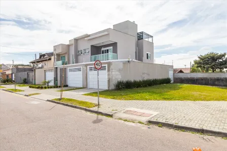 Sobrado com 3 Quartos à venda, 200m² no Cajuru, Curitiba
