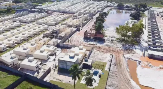 Casa de Condomínio com 2 Quartos à venda, 69m² no Nova Abrantes (Abrantes), Camaçari