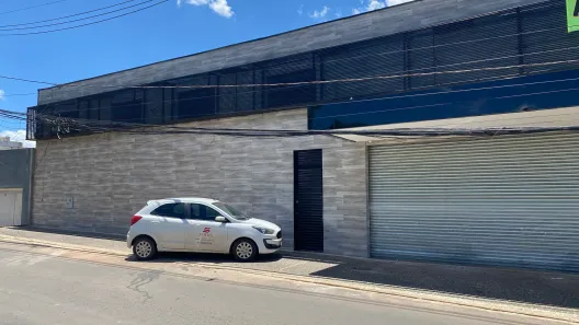 Galpão / Depósito / Armazém com 1 Quarto para alugar, 240m² no Setor Habitacional Vicente Pires - Trecho 3, Brasília