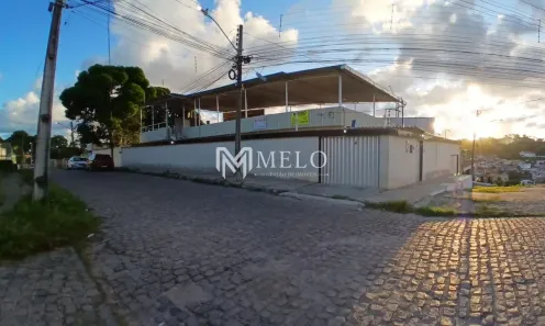 Sobrado com 4 Quartos à venda, 190m² no Cajueiro, Recife