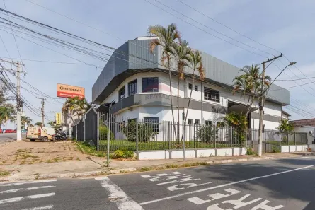 Galpão / Depósito / Armazém à venda, 560m² no Jardim Lago Azul, Louveira