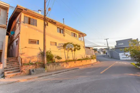 Sobrado com 3 Quartos à venda, 300m² no Vila Gilcy, Campo Largo