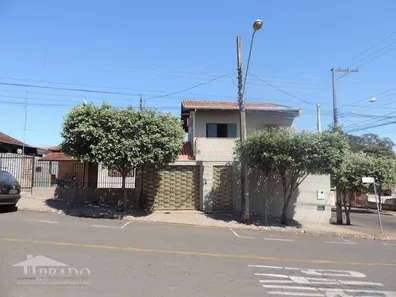 Sobrado com 3 Quartos à venda, 150m² no Centro, Ibiporã