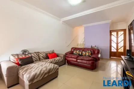 Casa de Vila com 3 Quartos à venda, 180m² no Vila Gumercindo, São Paulo
