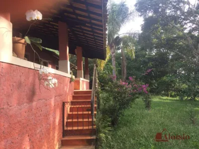 Fazenda / Sítio / Chácara com 3 Quartos à venda, 294m² no Chácaras Cataguá, Taubaté