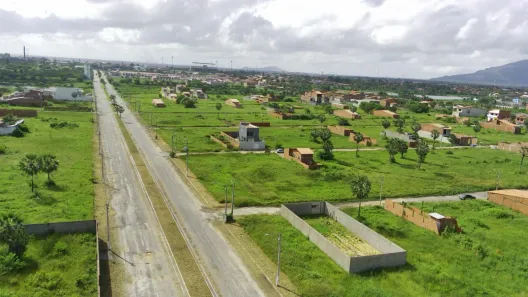 Terreno / Lote / Condomínio com 1 Quarto para venda ou aluguel, 125m² no Centro, Maracanaú