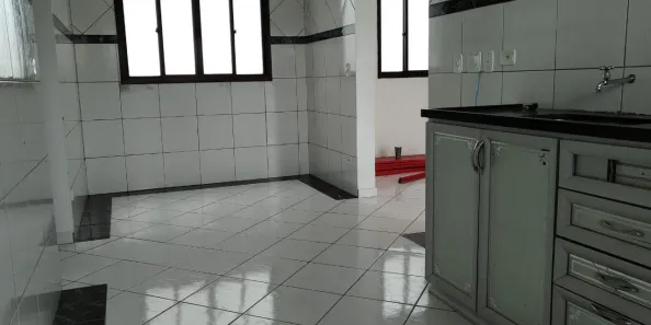 Apartamento com 2 Quartos para alugar, 75m² no Jardim Aguapeu, Mongaguá
