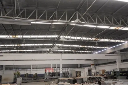 Galpão / Depósito / Armazém para alugar, 1390m² no Iná, São José dos Pinhais