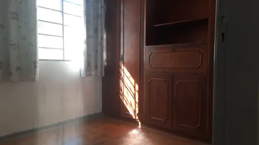 Casa com 3 Quartos para venda ou aluguel, 250m² no Jardim do Norte, Londrina