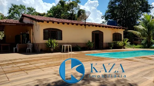 Fazenda / Sítio / Chácara com 3 Quartos à venda, 10000m² no Parque Rio Branco, Valparaíso de Goiás