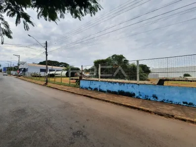 Galpão / Depósito / Armazém para alugar, 700m² no Vila Izabel, São Carlos