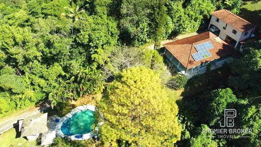 Fazenda / Sítio / Chácara com 7 Quartos à venda, 400m² no Corujas, Guapimirim