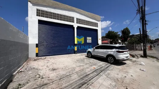 Galpão / Depósito / Armazém para alugar, 275m² no Areias, Recife