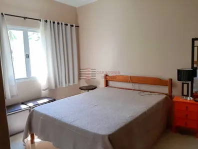 Fazenda / Sítio / Chácara com 3 Quartos à venda, 270m² no Vila Velha, Caçapava