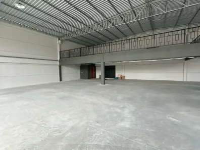 Galpão / Depósito / Armazém para alugar, 610m² no Centro, São João Batista