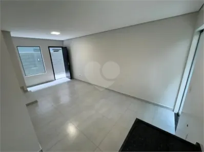Casa de Vila com 2 Quartos para alugar, 58m² no Vila São Paulo, Mogi das Cruzes