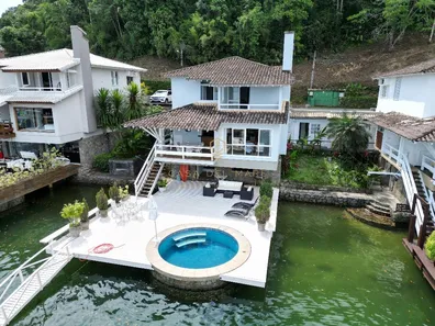 Casa de Condomínio com 4 Quartos à venda, 500m² no Centro, Angra dos Reis