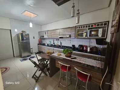 com 4 Quartos para alugar, 650m² no Da Paz, Parauapebas