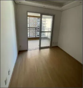 Apartamento com 2 Quartos para alugar, 60m² no Jardim Tupanci, Barueri