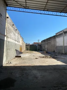 Galpão / Depósito / Armazém para alugar, 800m² no Visconde de Araújo, Macaé