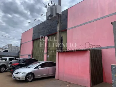 Galpão / Depósito / Armazém para alugar, 900m² no Jardim Riviera, Cambé