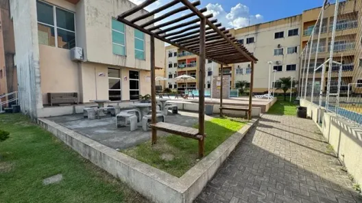 Apartamento com 2 Quartos para alugar, 51m² no Curicaca, Caucaia