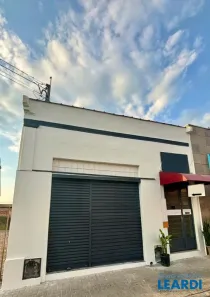 Loja / Salão / Ponto Comercial à venda, 104m² no Centro, Atibaia