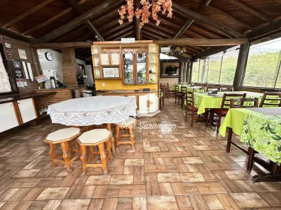 Hotel / Motel / Pousada com 25 Quartos à venda, 1260m² no Itaipu, Niterói