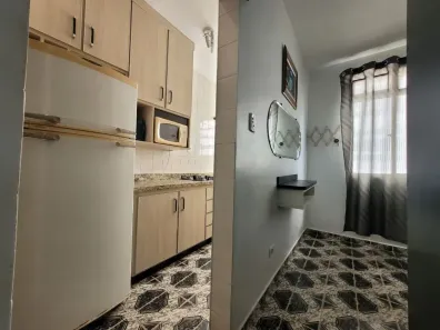 Kitnet com 1 Quarto à venda, 38m² no Guilhermina, Praia Grande