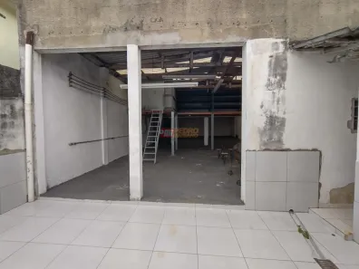 Galpão / Depósito / Armazém à venda, 300m² no Cidade São Jorge, Santo André