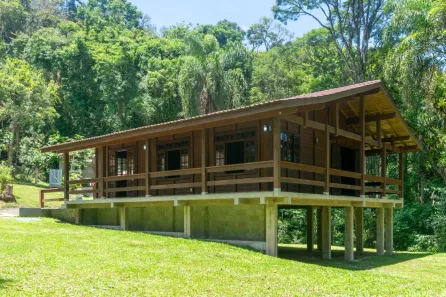 Fazenda / Sítio / Chácara com 3 Quartos à venda, 24473m² no Bateias, Campo Largo