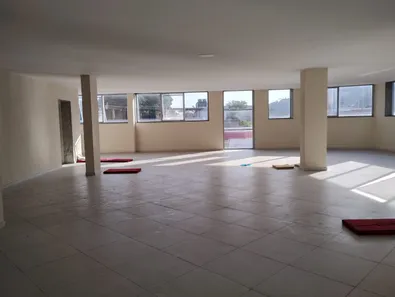 Prédio Inteiro para alugar, 1000m² no Vila Santa Cruz, Duque de Caxias