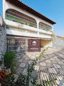 Sobrado com 4 Quartos à venda, 450m² no Taguatinga Norte, Brasília
