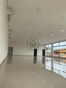 Loja / Salão / Ponto Comercial à venda, 400m² no Centro, Vinhedo