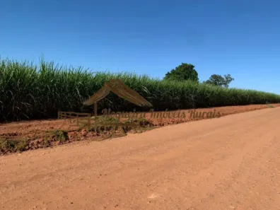 Fazenda / Sítio / Chácara à venda, 121000m² no , Laranjal Paulista