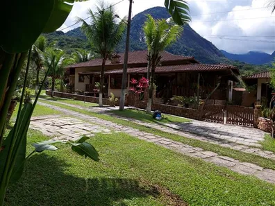 Casa de Condomínio com 4 Quartos à venda, 382m² no Limoeiro, Guapimirim