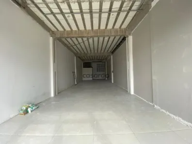 Loja / Salão / Ponto Comercial à venda, 34m² no Camobi, Santa Maria
