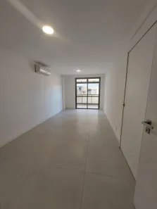 Apartamento com 2 Quartos para alugar, 110m² no Piratininga, Niterói