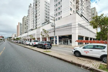 Loja / Salão / Ponto Comercial para alugar, 58m² no Bacacheri, Curitiba