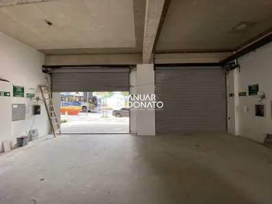 Loja / Salão / Ponto Comercial à venda, 250m² no São José, Uberaba