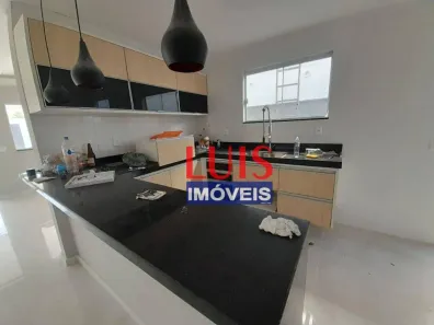 Casa com 3 Quartos para alugar, 168m² no Jardim Atlântico Leste (Itaipuaçu), Maricá