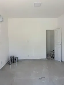 Loja / Salão / Ponto Comercial para alugar, 30m² no Parque Pecuária, Campos dos Goytacazes