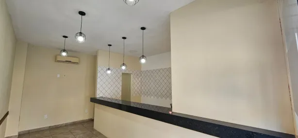 Loja / Salão / Ponto Comercial à venda, 28m² no Vila Nova, Cabo Frio