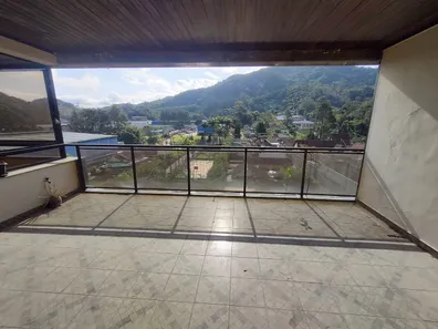 Cobertura com 4 Quartos à venda, 500m² no Duarte Silveira, Petrópolis