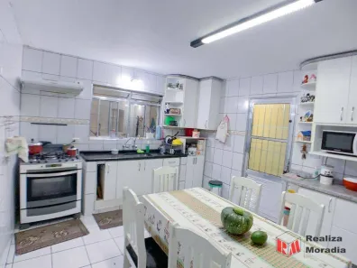 Casa com 5 Quartos à venda, 218m² no Metalúrgicos, Osasco