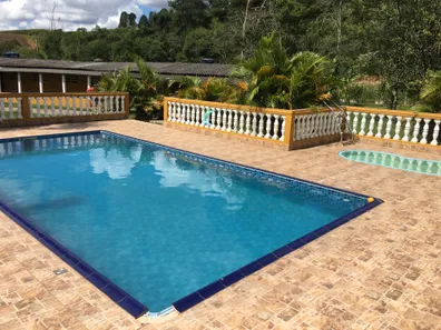 Fazenda / Sítio / Chácara com 4 Quartos à venda, 2000m² no Ibiúna, Ibiúna