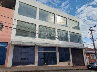 Prédio Inteiro para venda ou aluguel, 900m² no Núcleo Residencial Silvio Vilari, São Carlos